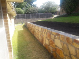 Retaining Wall Garland 3